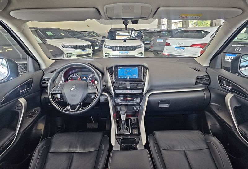 Mitsubishi ECLIPSE CROSS 1.5 MIVEC TURBO GASOLINA HPE CVT 2023/2024 CARRO DEZ NOVO HAMBURGO / Carros no Vale Mitsubishi ECLIPSE CROSS 1.5 MIVEC TURBO GASOLINA HPE CVT 2023/2024 CARRO DEZ NOVO HAMBURGO / Carros no Vale