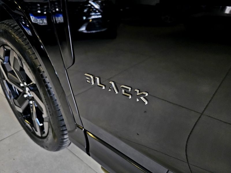 Mitsubishi ECLIPSE CROSS 1.5 MIVEC TURBO GASOLINA HPE-S BLACK CVT 2025/2026 CARRO DEZ NOVO HAMBURGO / Carros no Vale