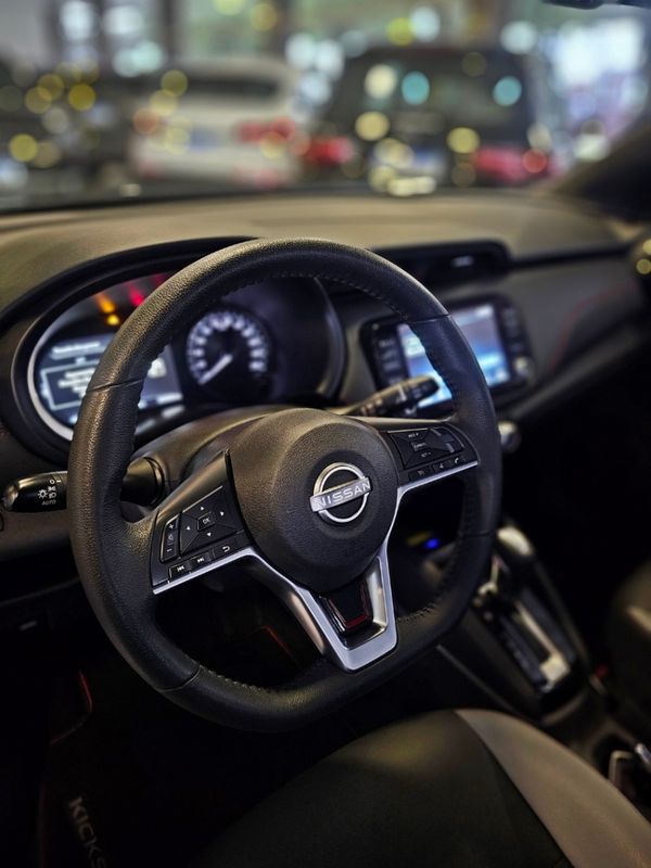Nissan KICKS 1.6 16V FLEXSTART XPLAY XTRONIC 2023/2024 CARRO DEZ NOVO HAMBURGO / Carros no Vale Nissan KICKS 1.6 16V FLEXSTART XPLAY XTRONIC 2023/2024 CARRO DEZ NOVO HAMBURGO / Carros no Vale