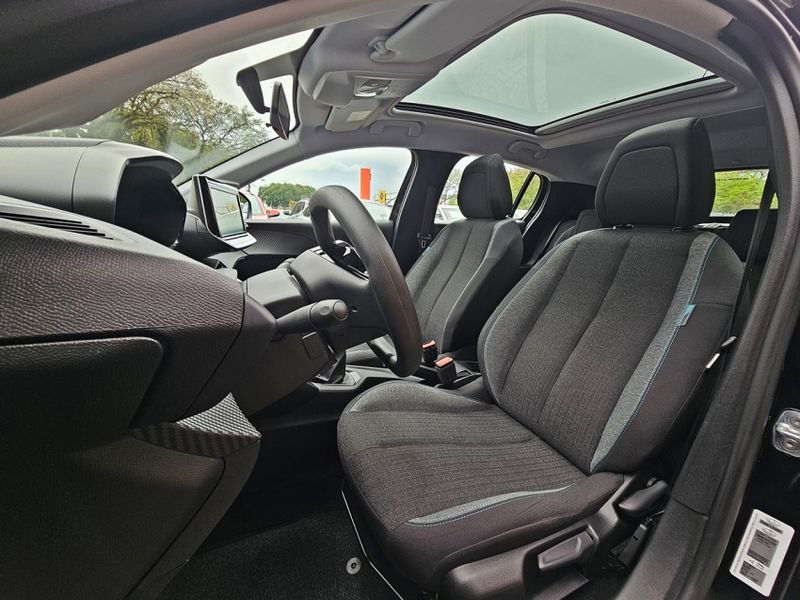 Peugeot 208 1.0 FIREFLY FLEX STYLE MANUAL 2025/2025 CARRO DEZ NOVO HAMBURGO / Carros no Vale