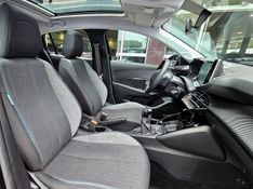 Peugeot 208 1.0 FIREFLY FLEX STYLE MANUAL 2025/2025 CARRO DEZ NOVO HAMBURGO / Carros no Vale