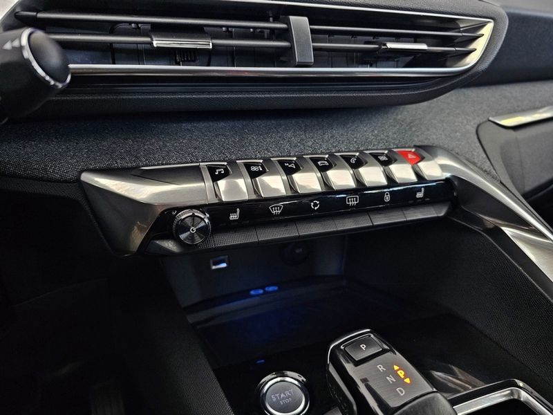 Peugeot 3008 1.6 GRIFFE PACK THP 16V GASOLINA 4P AUTOMÁTICO 2018/2019 CARRO DEZ NOVO HAMBURGO / Carros no Vale