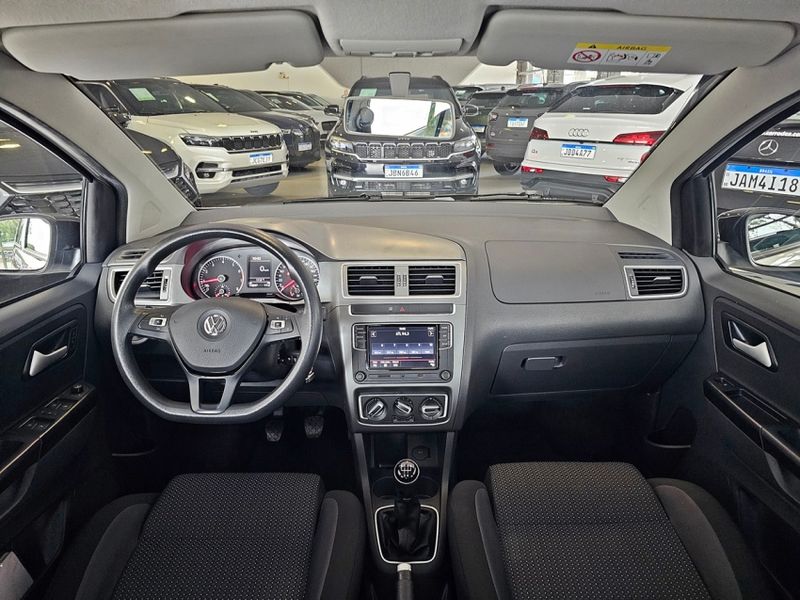 Volkswagen FOX 1.6 MSI TOTAL FLEX CONNECT 4P MANUAL 2019/2020 CARRO DEZ NOVO HAMBURGO / Carros no Vale Volkswagen FOX 1.6 MSI TOTAL FLEX CONNECT 4P MANUAL 2019/2020 CARRO DEZ NOVO HAMBURGO / Carros no Vale
