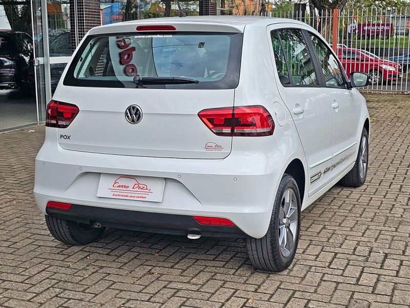 Volkswagen FOX 1.6 MSI TOTAL FLEX CONNECT 4P MANUAL 2019/2020 CARRO DEZ NOVO HAMBURGO / Carros no Vale Volkswagen FOX 1.6 MSI TOTAL FLEX CONNECT 4P MANUAL 2019/2020 CARRO DEZ NOVO HAMBURGO / Carros no Vale