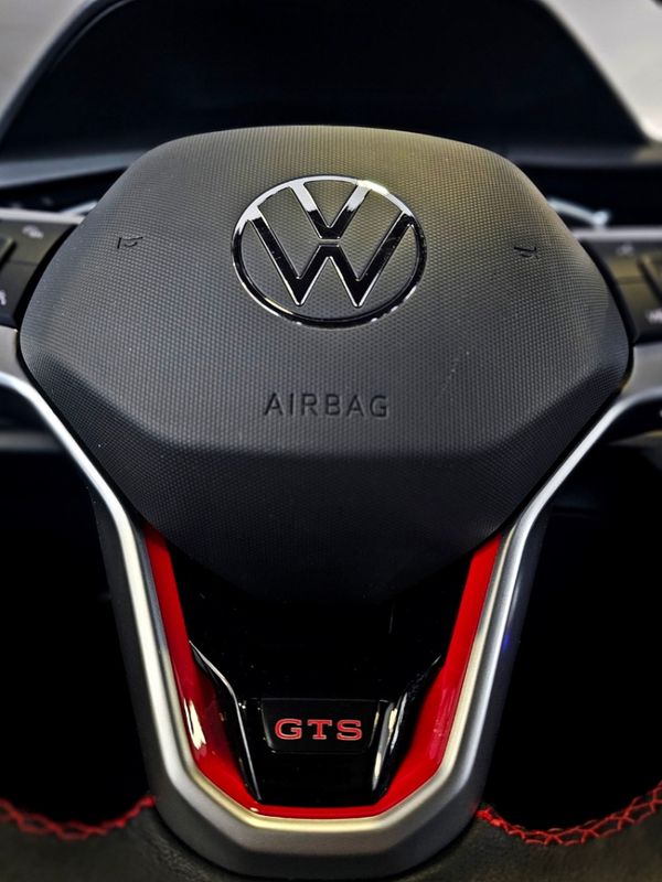 Volkswagen NIVUS 1.4 250 TSI TOTAL FLEX GTS AUTOMÁTICO 2025/2026 CARRO DEZ NOVO HAMBURGO / Carros no Vale