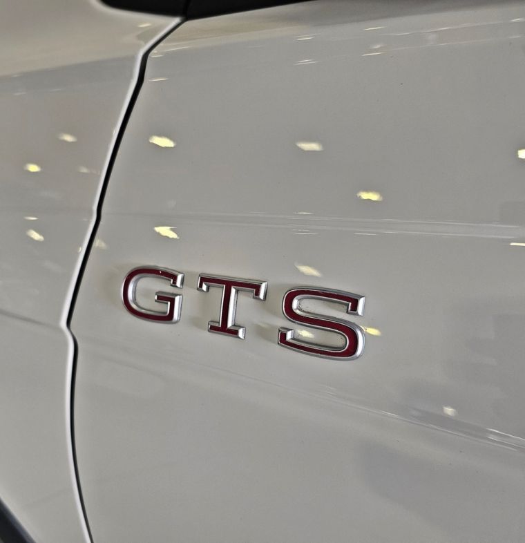 Volkswagen NIVUS 1.4 250 TSI TOTAL FLEX GTS AUTOMÁTICO 2025/2026 CARRO DEZ NOVO HAMBURGO / Carros no Vale