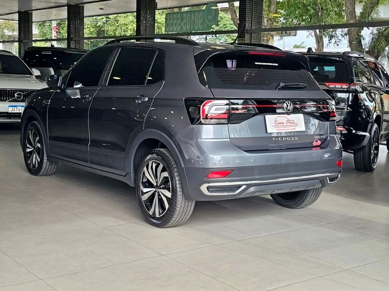Volkswagen T-CROSS 1.0 200 TSI TOTAL FLEX COMFORTLINE AUTOMÁTICO 2023/2023 CARRO DEZ NOVO HAMBURGO / Carros no Vale