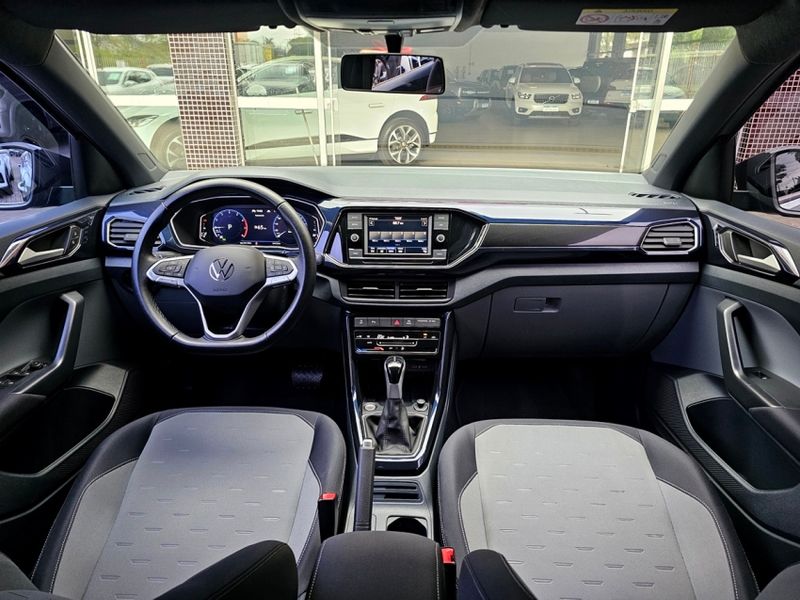 Volkswagen T-CROSS 1.0 200 TSI TOTAL FLEX COMFORTLINE AUTOMÁTICO 2023/2023 CARRO DEZ NOVO HAMBURGO / Carros no Vale