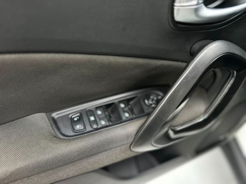 Fiat TORO 2.0 16V TURBO DIESEL FREEDOM 4WD MANUAL 2018/2018 CARRO AUTOMARCAS CAXIAS DO SUL / Carros no Vale
