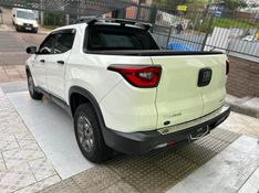 Fiat TORO 2.0 16V TURBO DIESEL FREEDOM 4WD MANUAL 2018/2018 CARRO AUTOMARCAS CAXIAS DO SUL / Carros no Vale