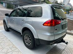 Mitsubishi PAJERO DAKAR 3.2 HPE 4X4 7 LUGARES 16V TURBO INTERCOOLER DIESEL 4P AUTOMÁTICO 2010/2011 CARRO AUTOMARCAS CAXIAS DO SUL / Carros no Vale