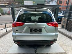 Mitsubishi PAJERO DAKAR 3.2 HPE 4X4 7 LUGARES 16V TURBO INTERCOOLER DIESEL 4P AUTOMÁTICO 2010/2011 CARRO AUTOMARCAS CAXIAS DO SUL / Carros no Vale