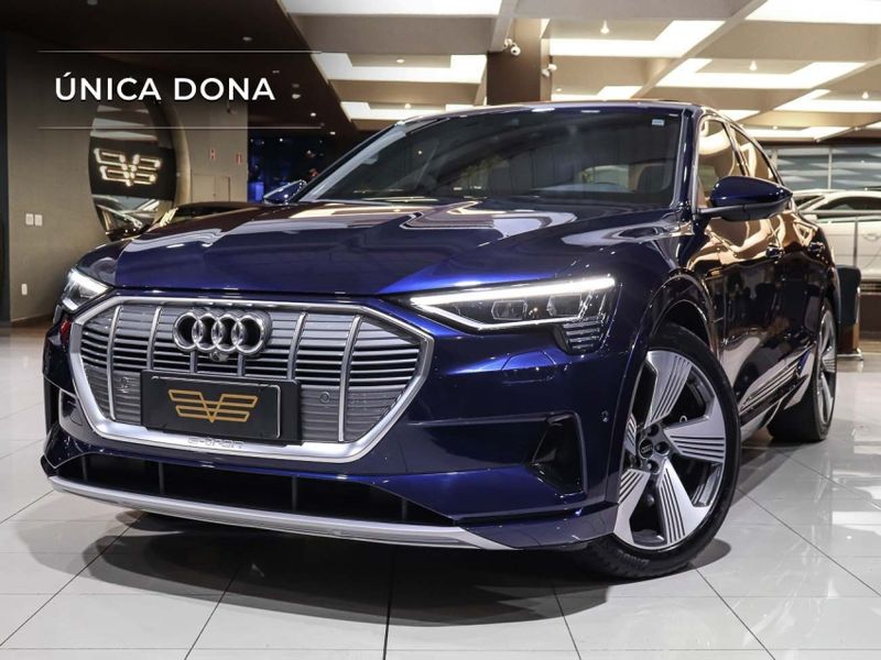 Audi E-TRON ELÉTRICO SPORTBACK PERFORMANCE QUATTRO 2022/2022 VIA BELLA VEÍCULOS ESPECIAIS CAXIAS DO SUL / Carros no Vale Audi E-TRON ELÉTRICO SPORTBACK PERFORMANCE QUATTRO 2022/2022 VIA BELLA VEÍCULOS ESPECIAIS CAXIAS DO SUL / Carros no Vale