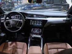 Audi E-TRON ELÉTRICO SPORTBACK PERFORMANCE QUATTRO 2022/2022 VIA BELLA VEÍCULOS ESPECIAIS CAXIAS DO SUL / Carros no Vale