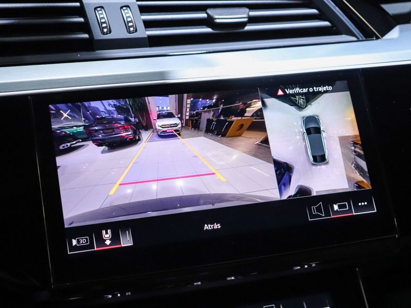 Audi E-TRON ELÉTRICO SPORTBACK PERFORMANCE QUATTRO 2022/2022 VIA BELLA VEÍCULOS ESPECIAIS CAXIAS DO SUL / Carros no Vale Audi E-TRON ELÉTRICO SPORTBACK PERFORMANCE QUATTRO 2022/2022 VIA BELLA VEÍCULOS ESPECIAIS CAXIAS DO SUL / Carros no Vale