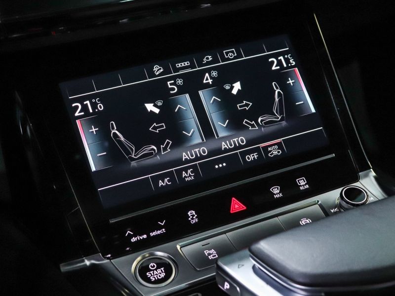 Audi E-TRON ELÉTRICO SPORTBACK PERFORMANCE QUATTRO 2022/2022 VIA BELLA VEÍCULOS ESPECIAIS CAXIAS DO SUL / Carros no Vale Audi E-TRON ELÉTRICO SPORTBACK PERFORMANCE QUATTRO 2022/2022 VIA BELLA VEÍCULOS ESPECIAIS CAXIAS DO SUL / Carros no Vale