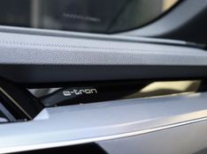 Audi E-TRON ELÉTRICO SPORTBACK PERFORMANCE QUATTRO 2022/2022 VIA BELLA VEÍCULOS ESPECIAIS CAXIAS DO SUL / Carros no Vale