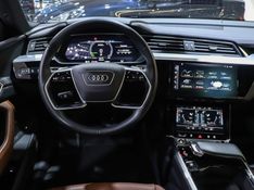 Audi E-TRON ELÉTRICO SPORTBACK PERFORMANCE QUATTRO 2022/2022 VIA BELLA VEÍCULOS ESPECIAIS CAXIAS DO SUL / Carros no Vale