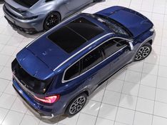 BMW X1 2.0 16V TURBO GASOLINA SDRIVE20I X-LINE STEPTRONIC 2023/2023 VIA BELLA VEÍCULOS ESPECIAIS CAXIAS DO SUL / Carros no Vale
