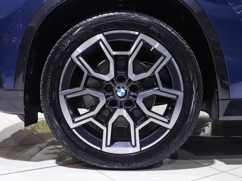 BMW X1 2.0 16V TURBO GASOLINA SDRIVE20I X-LINE STEPTRONIC 2023/2023 VIA BELLA VEÍCULOS ESPECIAIS CAXIAS DO SUL / Carros no Vale BMW X1 2.0 16V TURBO GASOLINA SDRIVE20I X-LINE STEPTRONIC 2023/2023 VIA BELLA VEÍCULOS ESPECIAIS CAXIAS DO SUL / Carros no Vale