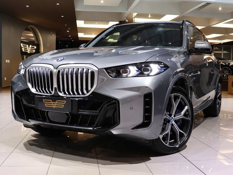 BMW X5 3.0 I6 TURBO HÍBRIDO XDRIVE50E M SPORT AUTOMÁTICO 2023/2024 VIA BELLA VEÍCULOS ESPECIAIS CAXIAS DO SUL / Carros no Vale BMW X5 3.0 I6 TURBO HÍBRIDO XDRIVE50E M SPORT AUTOMÁTICO 2023/2024 VIA BELLA VEÍCULOS ESPECIAIS CAXIAS DO SUL / Carros no Vale