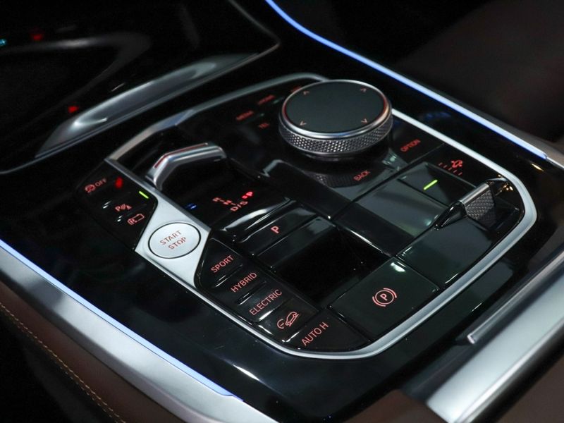 BMW X5 3.0 I6 TURBO HÍBRIDO XDRIVE50E M SPORT AUTOMÁTICO 2023/2024 VIA BELLA VEÍCULOS ESPECIAIS CAXIAS DO SUL / Carros no Vale BMW X5 3.0 I6 TURBO HÍBRIDO XDRIVE50E M SPORT AUTOMÁTICO 2023/2024 VIA BELLA VEÍCULOS ESPECIAIS CAXIAS DO SUL / Carros no Vale