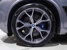 BMW X5 3.0 I6 TURBO HÍBRIDO XDRIVE50E M SPORT AUTOMÁTICO 2023/2024 VIA BELLA VEÍCULOS ESPECIAIS CAXIAS DO SUL / Carros no Vale
