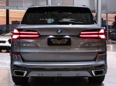 BMW X5 3.0 I6 TURBO HÍBRIDO XDRIVE50E M SPORT AUTOMÁTICO 2023/2024 VIA BELLA VEÍCULOS ESPECIAIS CAXIAS DO SUL / Carros no Vale