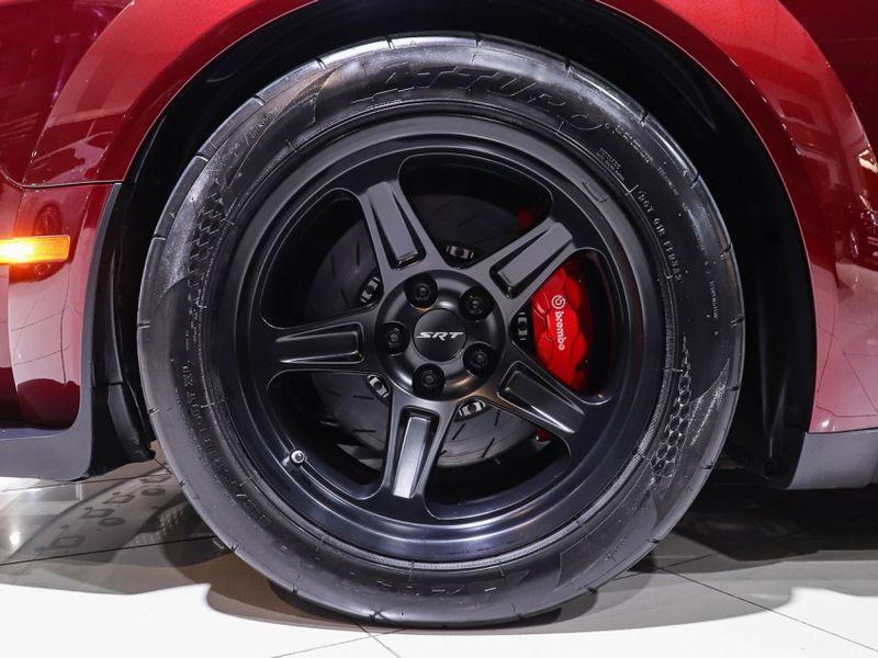 Dodge CHALLENGER 6.2 V8 HEMI GASOLINA SRT DEMON TORQUEFLITE 2018/2018 VIA BELLA VEÍCULOS ESPECIAIS CAXIAS DO SUL / Carros no Vale Dodge CHALLENGER 6.2 V8 HEMI GASOLINA SRT DEMON TORQUEFLITE 2018/2018 VIA BELLA VEÍCULOS ESPECIAIS CAXIAS DO SUL / Carros no Vale