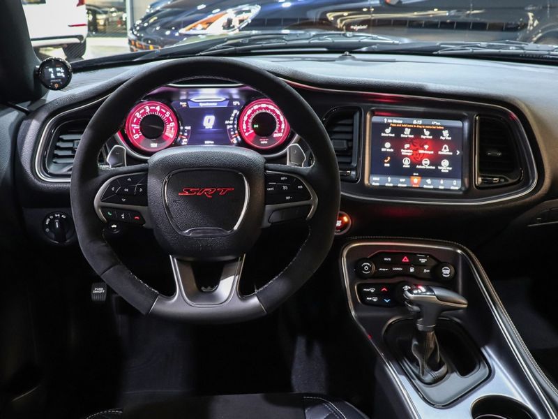 Dodge CHALLENGER 6.2 V8 HEMI GASOLINA SRT DEMON TORQUEFLITE 2018/2018 VIA BELLA VEÍCULOS ESPECIAIS CAXIAS DO SUL / Carros no Vale Dodge CHALLENGER 6.2 V8 HEMI GASOLINA SRT DEMON TORQUEFLITE 2018/2018 VIA BELLA VEÍCULOS ESPECIAIS CAXIAS DO SUL / Carros no Vale