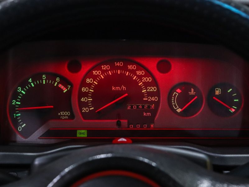 Ford ESCORT 2.0 I XR3 8V ÁLCOOL 2P MANUAL 1994/1995 VIA BELLA VEÍCULOS ESPECIAIS CAXIAS DO SUL / Carros no Vale