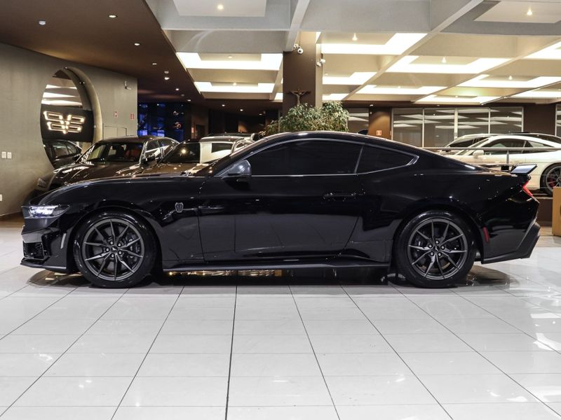 Ford MUSTANG 5.0 V8 GASOLINA DARK HORSE SELECTSHIFT 2025/2025 VIA BELLA VEÍCULOS ESPECIAIS CAXIAS DO SUL / Carros no Vale