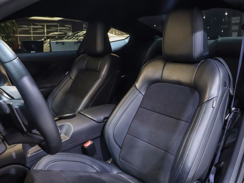 Ford MUSTANG 5.0 V8 GASOLINA DARK HORSE SELECTSHIFT 2025/2025 VIA BELLA VEÍCULOS ESPECIAIS CAXIAS DO SUL / Carros no Vale