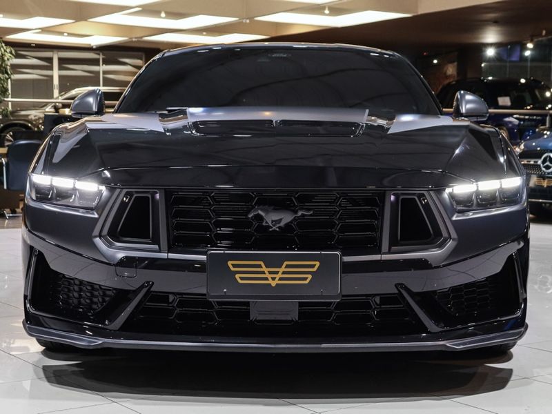 Ford MUSTANG 5.0 V8 GASOLINA DARK HORSE SELECTSHIFT 2025/2025 VIA BELLA VEÍCULOS ESPECIAIS CAXIAS DO SUL / Carros no Vale