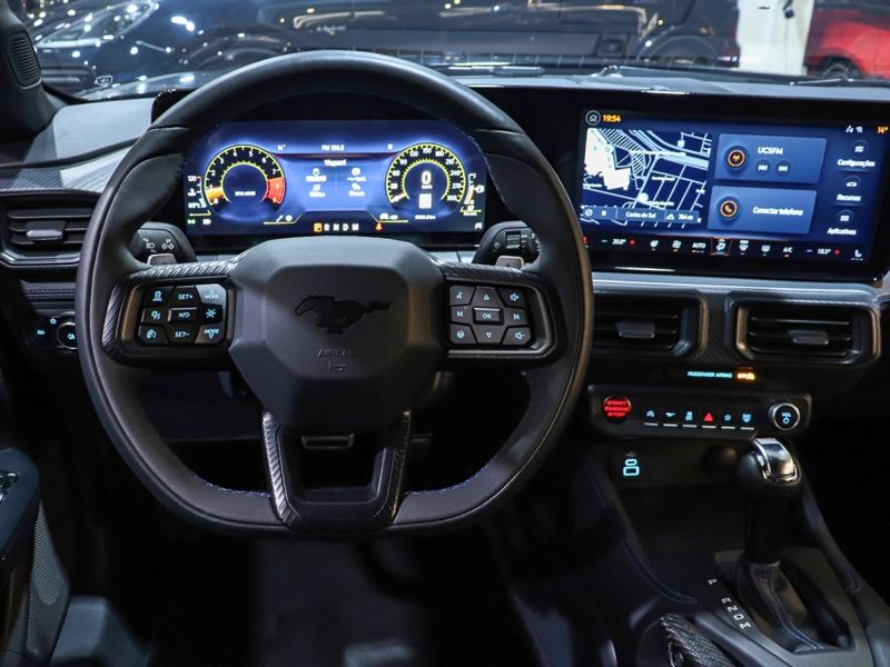 Ford MUSTANG 5.0 V8 GASOLINA DARK HORSE SELECTSHIFT 2025/2025 VIA BELLA VEÍCULOS ESPECIAIS CAXIAS DO SUL / Carros no Vale