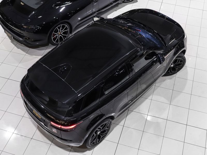 Land Rover RANGE ROVER EVOQUE 2.0 P250 FLEX R-DYNAMIC SE AWD AUTOMÁTICO 2019/2020 VIA BELLA VEÍCULOS ESPECIAIS CAXIAS DO SUL / Carros no Vale Land Rover RANGE ROVER EVOQUE 2.0 P250 FLEX R-DYNAMIC SE AWD AUTOMÁTICO 2019/2020 VIA BELLA VEÍCULOS ESPECIAIS CAXIAS DO SUL / Carros no Vale