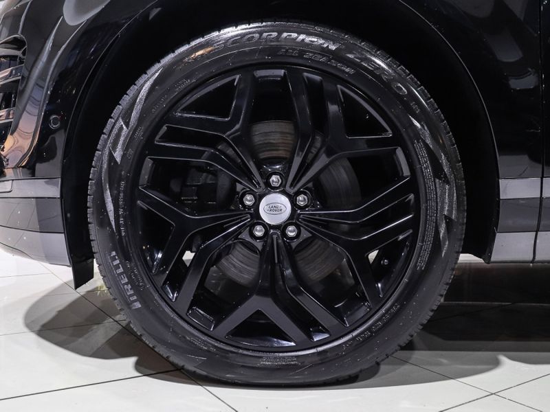 Land Rover RANGE ROVER EVOQUE 2.0 P250 FLEX R-DYNAMIC SE AWD AUTOMÁTICO 2019/2020 VIA BELLA VEÍCULOS ESPECIAIS CAXIAS DO SUL / Carros no Vale Land Rover RANGE ROVER EVOQUE 2.0 P250 FLEX R-DYNAMIC SE AWD AUTOMÁTICO 2019/2020 VIA BELLA VEÍCULOS ESPECIAIS CAXIAS DO SUL / Carros no Vale
