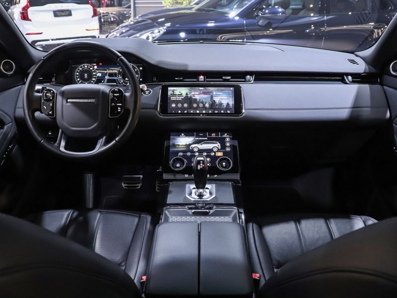 Land Rover RANGE ROVER EVOQUE 2.0 P250 FLEX R-DYNAMIC SE AWD AUTOMÁTICO 2019/2020 VIA BELLA VEÍCULOS ESPECIAIS CAXIAS DO SUL / Carros no Vale Land Rover RANGE ROVER EVOQUE 2.0 P250 FLEX R-DYNAMIC SE AWD AUTOMÁTICO 2019/2020 VIA BELLA VEÍCULOS ESPECIAIS CAXIAS DO SUL / Carros no Vale