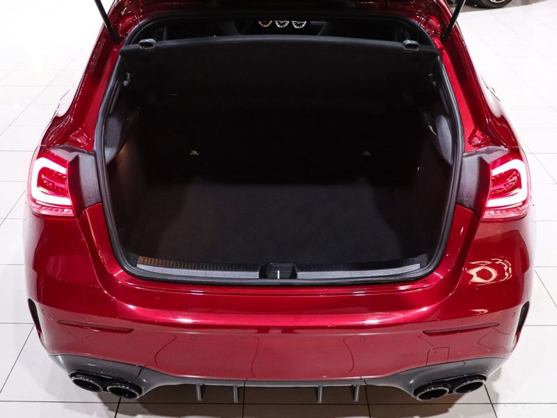 Mercedes-Benz A 45 AMG 2.0 CGI GASOLINA S 4MATIC SPEEDSHIFT 2020/2021 VIA BELLA VEÍCULOS ESPECIAIS CAXIAS DO SUL / Carros no Vale Mercedes-Benz A 45 AMG 2.0 CGI GASOLINA S 4MATIC SPEEDSHIFT 2020/2021 VIA BELLA VEÍCULOS ESPECIAIS CAXIAS DO SUL / Carros no Vale