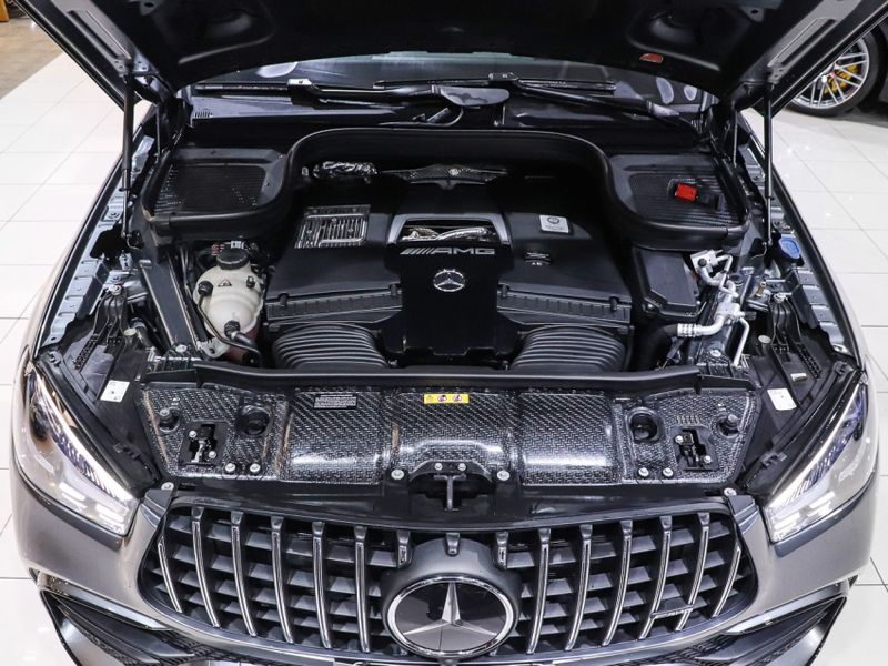 Mercedes-Benz GLE 63 AMG 4.0 V8 BITURBO GASOLINA COUPÉ S 4MATIC 9G-TRONIC 2023/2024 VIA BELLA VEÍCULOS ESPECIAIS CAXIAS DO SUL / Carros no Vale