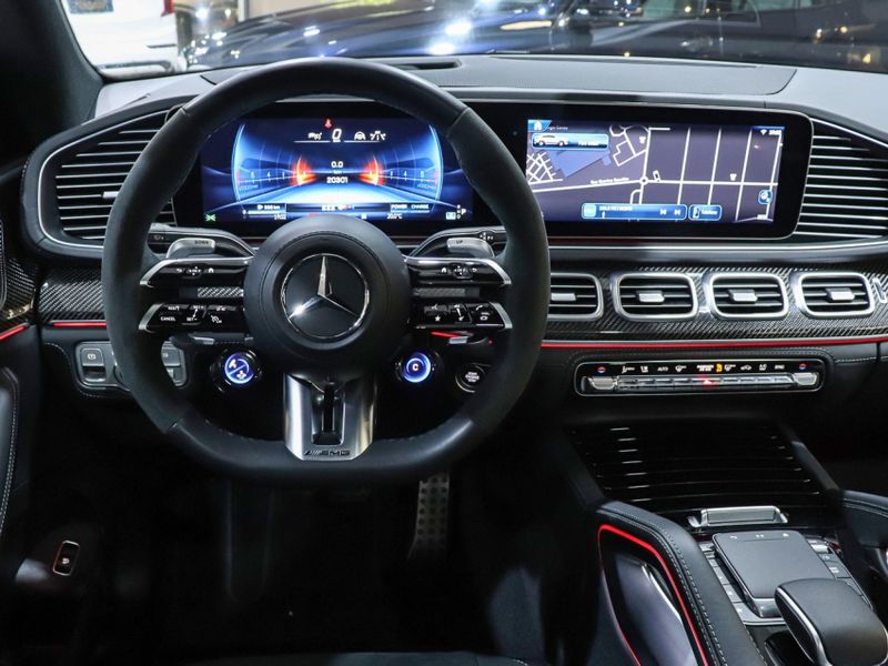 Mercedes-Benz GLE 63 AMG 4.0 V8 BITURBO GASOLINA COUPÉ S 4MATIC 9G-TRONIC 2023/2024 VIA BELLA VEÍCULOS ESPECIAIS CAXIAS DO SUL / Carros no Vale
