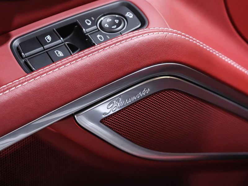 Porsche 718 4.0 H6 GASOLINA CAYMAN GTS PDK 2021/2022 VIA BELLA VEÍCULOS ESPECIAIS CAXIAS DO SUL / Carros no Vale
