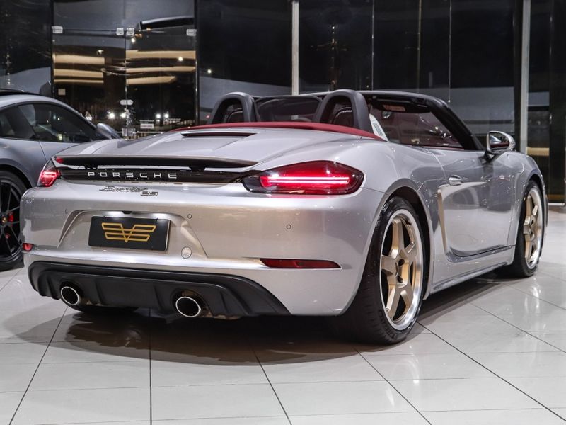 Porsche 718 4.0 H6 GASOLINA CAYMAN GTS PDK 2021/2022 VIA BELLA VEÍCULOS ESPECIAIS CAXIAS DO SUL / Carros no Vale