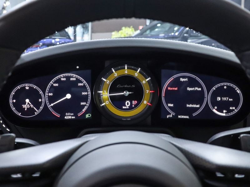 Porsche 911 3.8 24V H6 GASOLINA TURBO S PDK 2024/2024 VIA BELLA VEÍCULOS ESPECIAIS CAXIAS DO SUL / Carros no Vale Porsche 911 3.8 24V H6 GASOLINA TURBO S PDK 2024/2024 VIA BELLA VEÍCULOS ESPECIAIS CAXIAS DO SUL / Carros no Vale