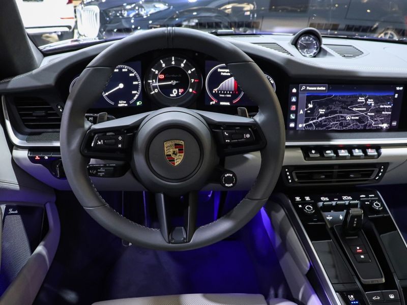 Porsche 911 3.8 24V H6 GASOLINA TURBO S PDK 2024/2024 VIA BELLA VEÍCULOS ESPECIAIS CAXIAS DO SUL / Carros no Vale
