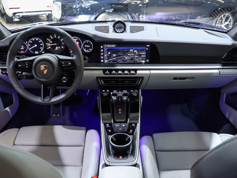 Porsche 911 3.8 24V H6 GASOLINA TURBO S PDK 2024/2024 VIA BELLA VEÍCULOS ESPECIAIS CAXIAS DO SUL / Carros no Vale