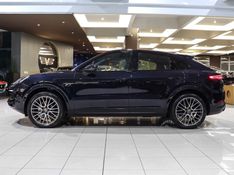 Porsche CAYENNE 3.0 V6 E-HYBRID COUPÉ AWD TIPTRONIC S 2021/2021 VIA BELLA VEÍCULOS ESPECIAIS CAXIAS DO SUL / Carros no Vale