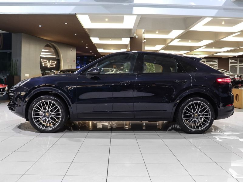 Porsche CAYENNE 3.0 V6 E-HYBRID COUPÉ AWD TIPTRONIC S 2021/2021 VIA BELLA VEÍCULOS ESPECIAIS CAXIAS DO SUL / Carros no Vale