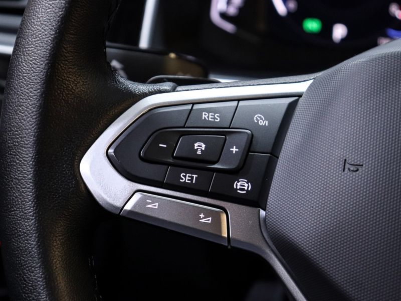 Volkswagen NIVUS 1.0 200 TSI TOTAL FLEX HIGHLINE AUTOMÁTICO 2021/2021 VIA BELLA VEÍCULOS ESPECIAIS CAXIAS DO SUL / Carros no Vale