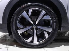 Volkswagen NIVUS 1.0 200 TSI TOTAL FLEX HIGHLINE AUTOMÁTICO 2021/2021 VIA BELLA VEÍCULOS ESPECIAIS CAXIAS DO SUL / Carros no Vale